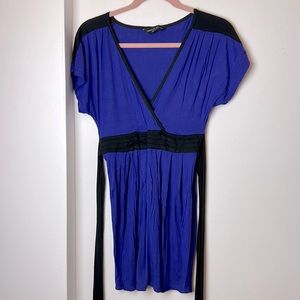 Blue stretchy / soft short sleeve dress